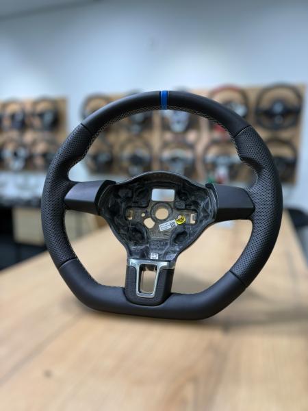 VW Golf 6 GTI R-line Lenkrad neu beziehen